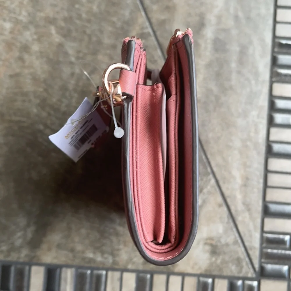 MICHAEL KORS LG DOUBLE ZIP WRISTLET RACING GREEN